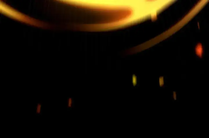 《开局震惊女帝老婆，我无敌了》第36话 三圣大帝夸下海口，不敌宁天竟被当众打屁股。图95