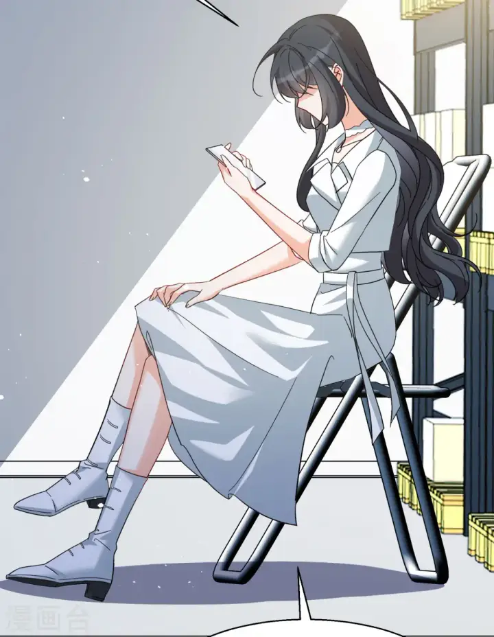 《她来了，请趴下》第301话 回归剧组2图7